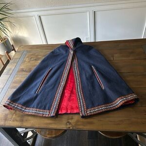 Vintage 100% wool hooded cape flawless vintage condition